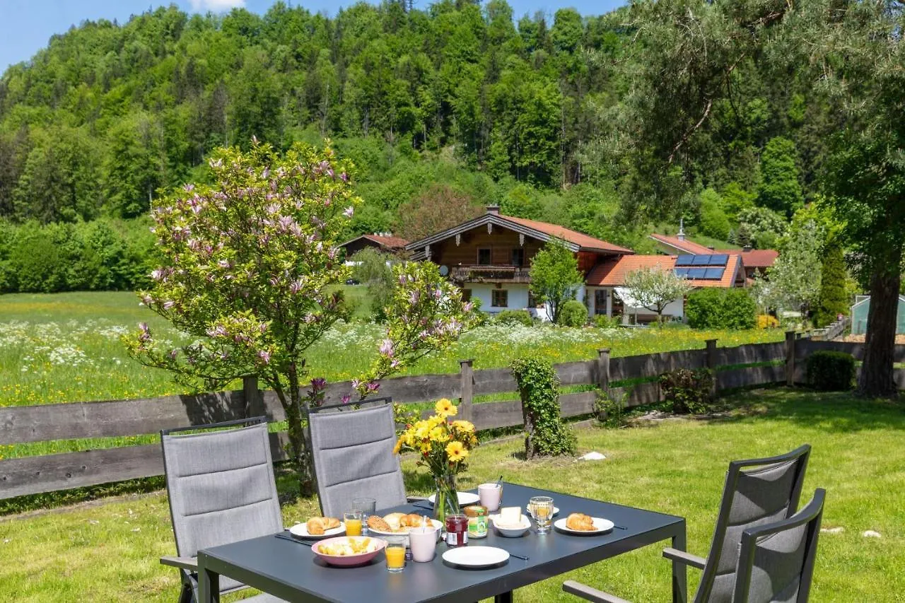 Ganzes Haus Mit Grossem Garten Und Eigener Sauna Unterwoessen